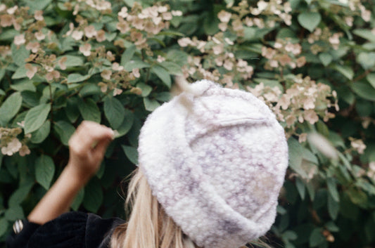 Tuque en bouclé carreauté crème/lilas